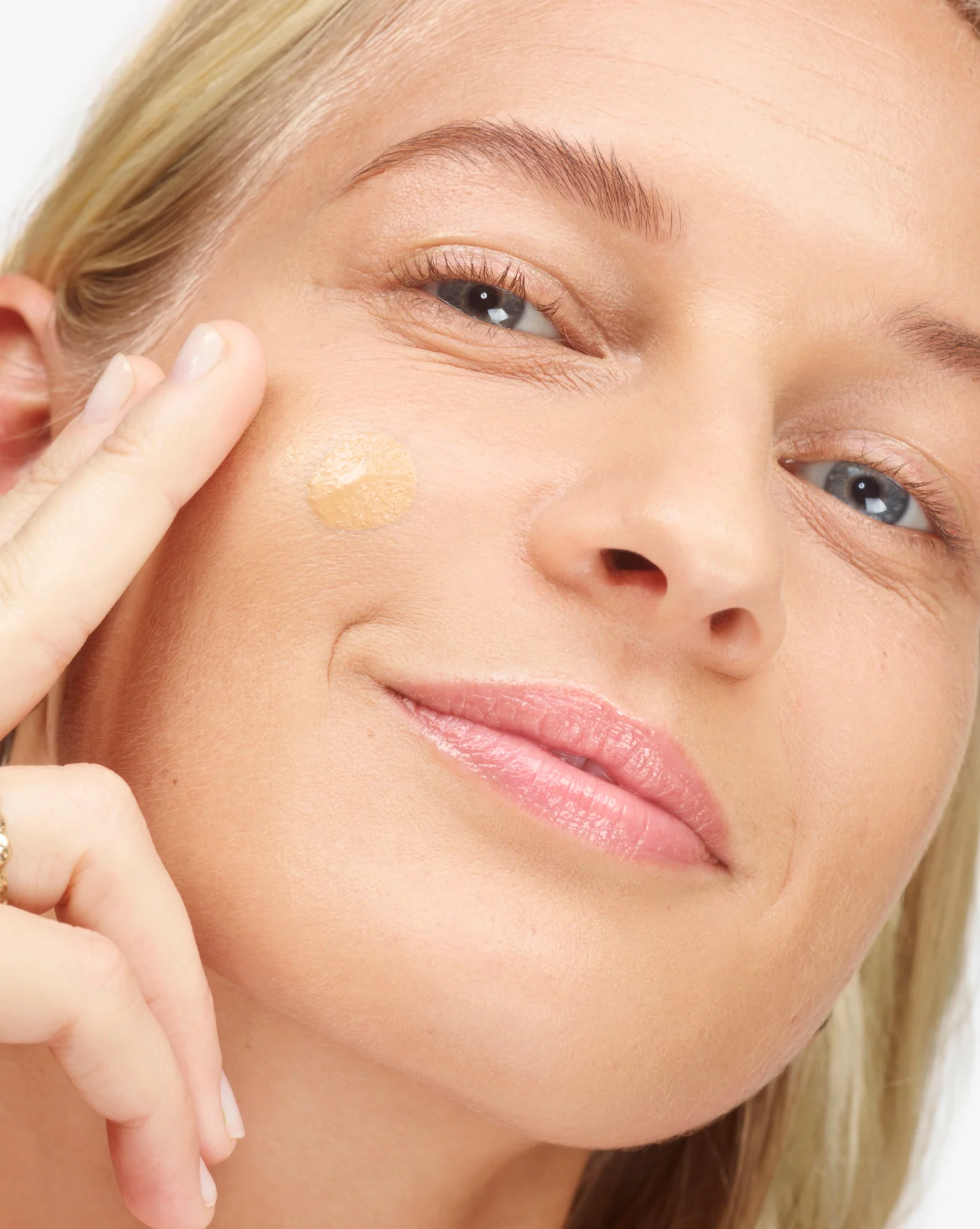 Stretch Fluid Foundation - Image 147