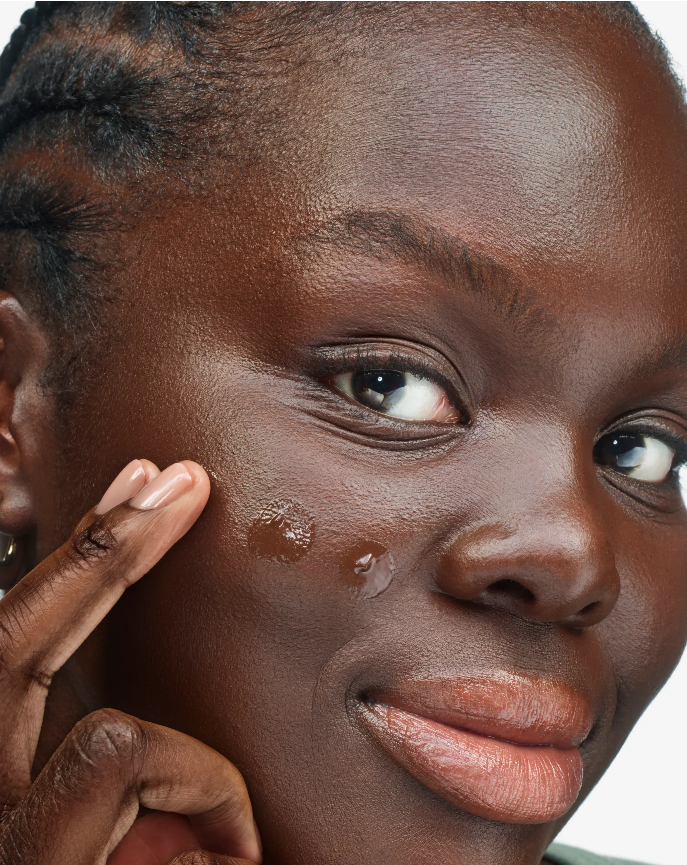 Stretch Fluid Foundation - Image 7